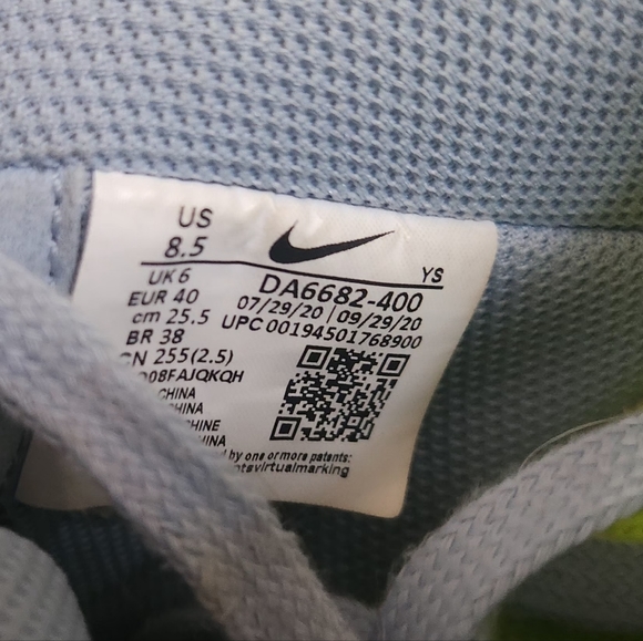 Nike Air Forces - Picture 7 of 10